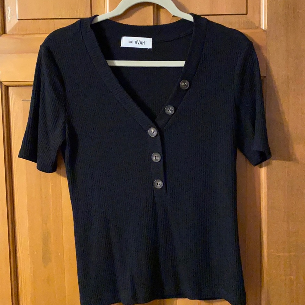 Black, slim fit top